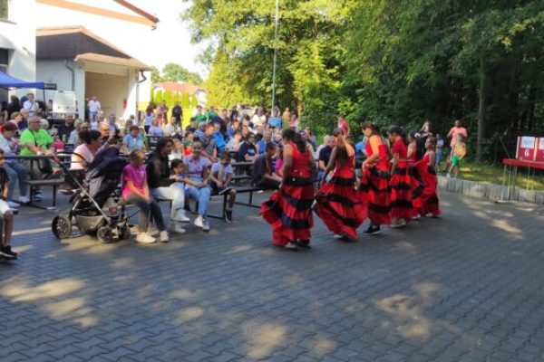 380005427_755103236420402_9069542982869096086_n-scaled