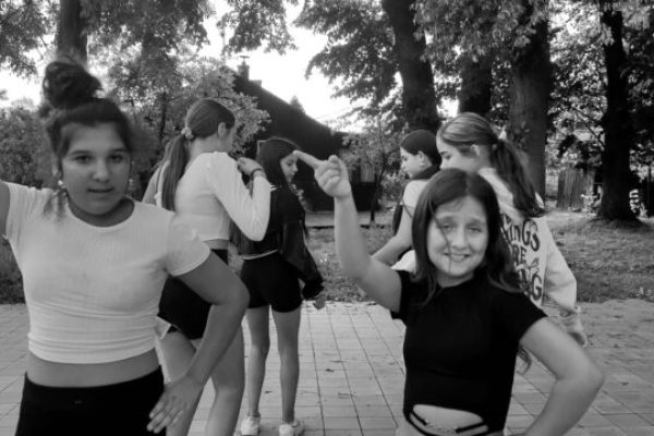 381576544_757532379510821_9038228125271941259_n-scaled