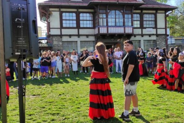 436379375_866140335316691_2152346266176959017_n-scaled